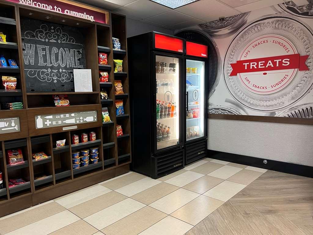 卡明汉普顿酒店 餐厅 照片